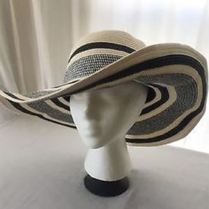 Cream& Black Calvin Klein Floppy FashionHat