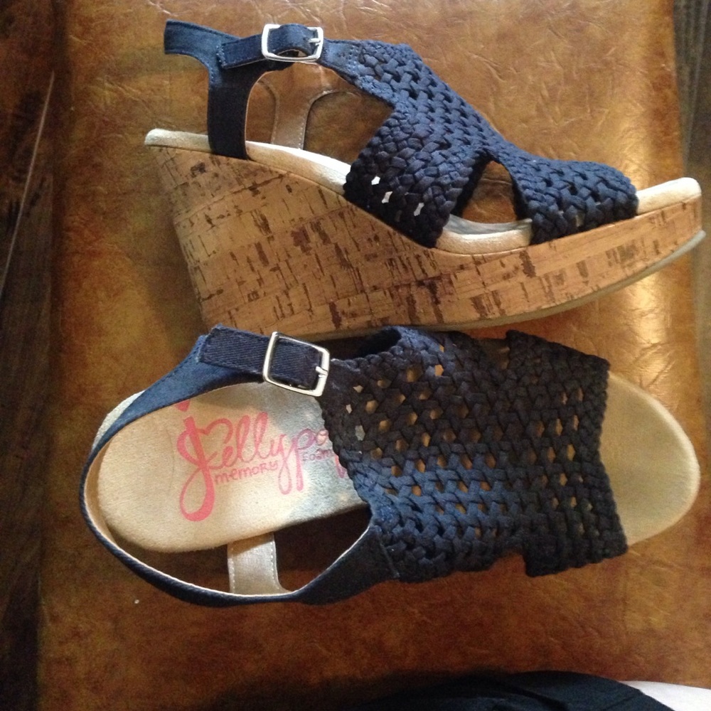 Shoes - Picture 3 of 3