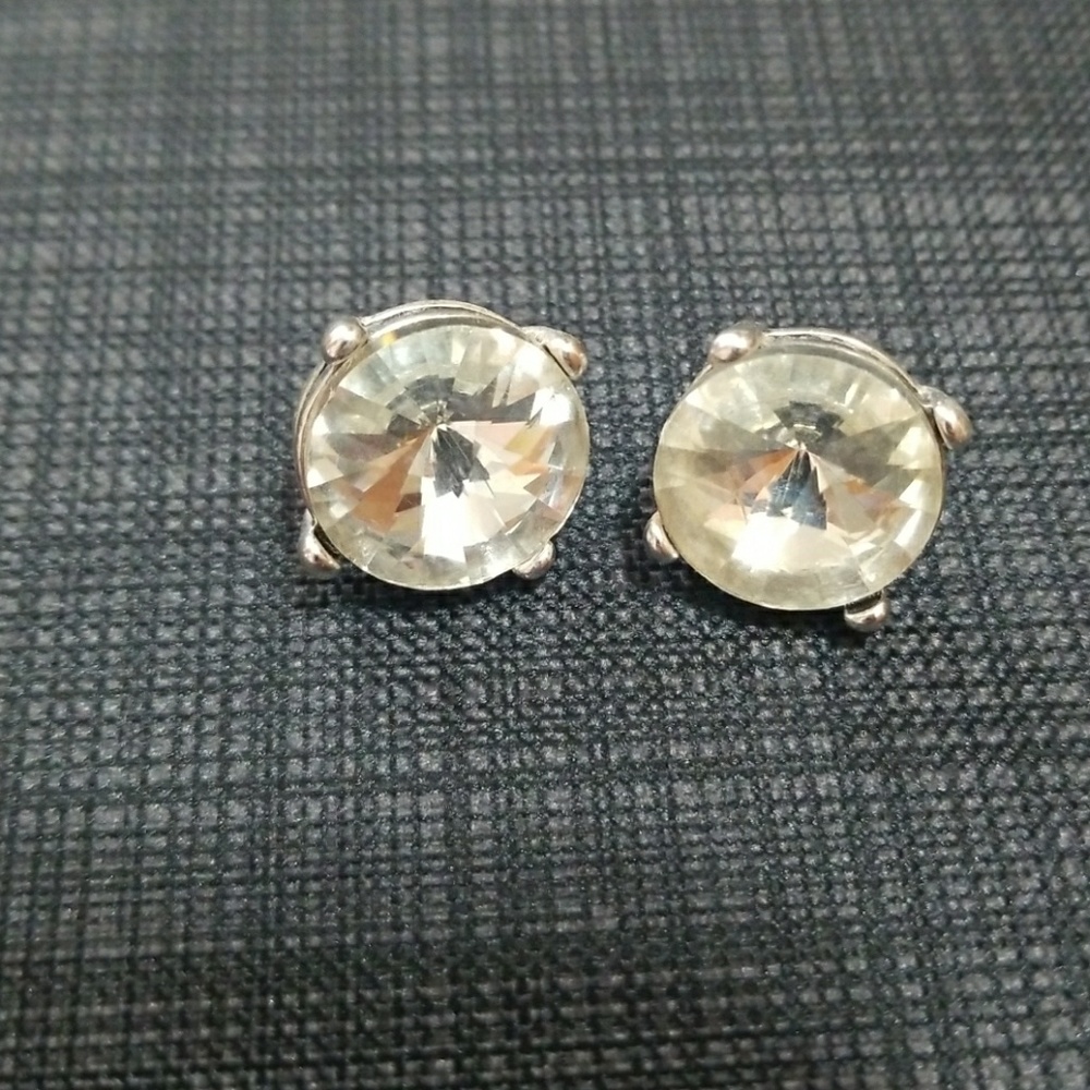 Plunder Design Jess No Earrings