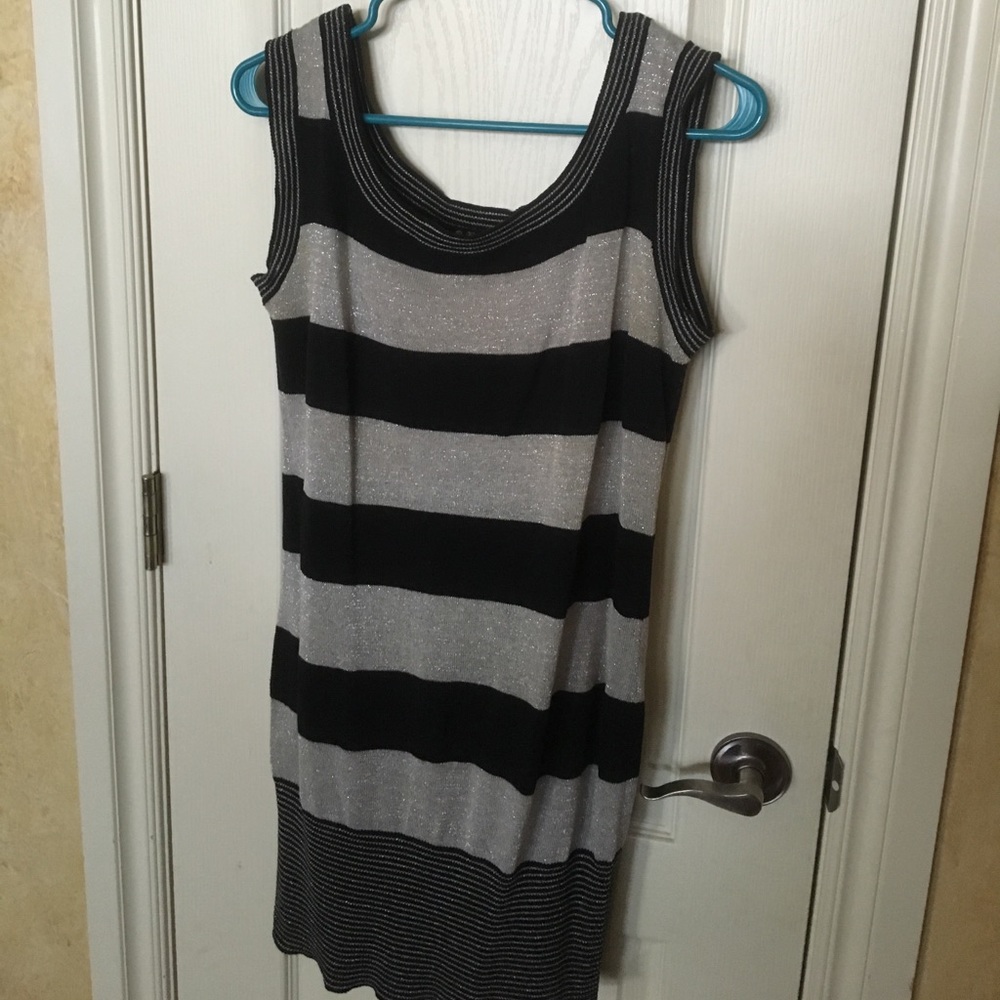 Forever Twenty One Tank. Size Large