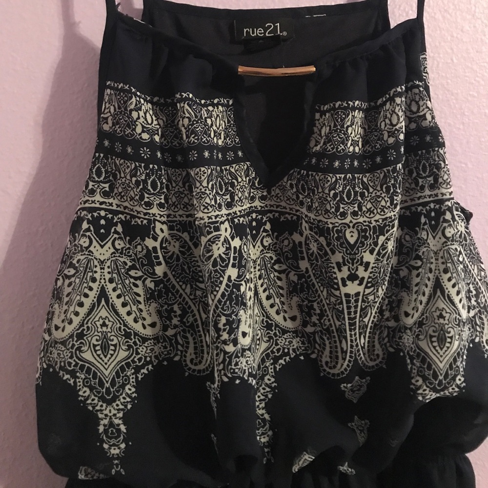 Dress - Picture 2 of 2