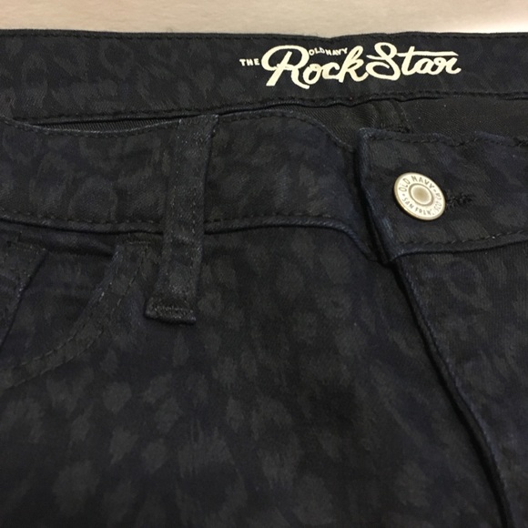 Old Navy Animal Print Rockstar Pant - Picture 2 of 4