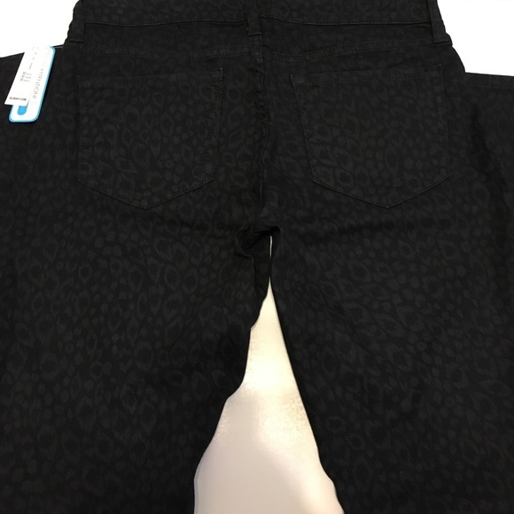 Old Navy Animal Print Rockstar Pant - Picture 3 of 4