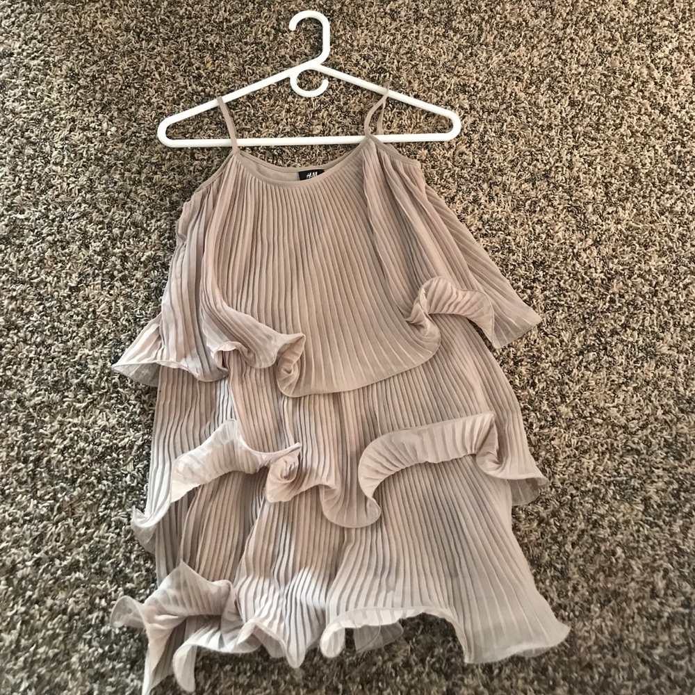 Short dress