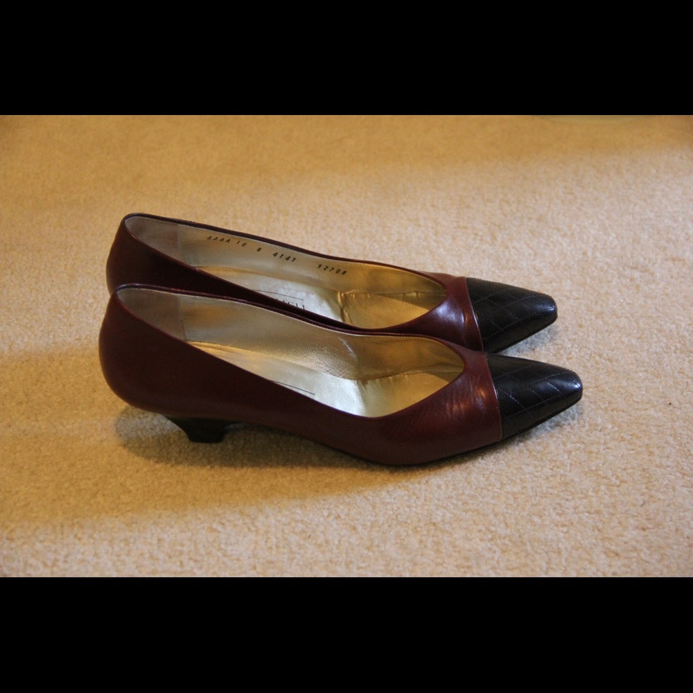 Bruno Magli Wine & Black Leather 9.5 Women’s Shoes