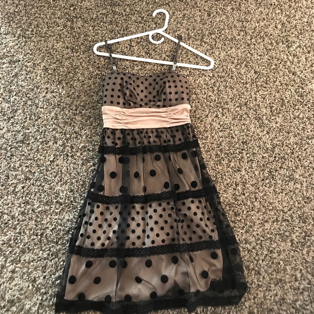 Pokie dot dress
