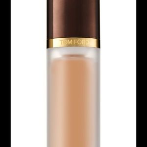 Tom Ford Complexion Enhancing Primer in Peach Glow