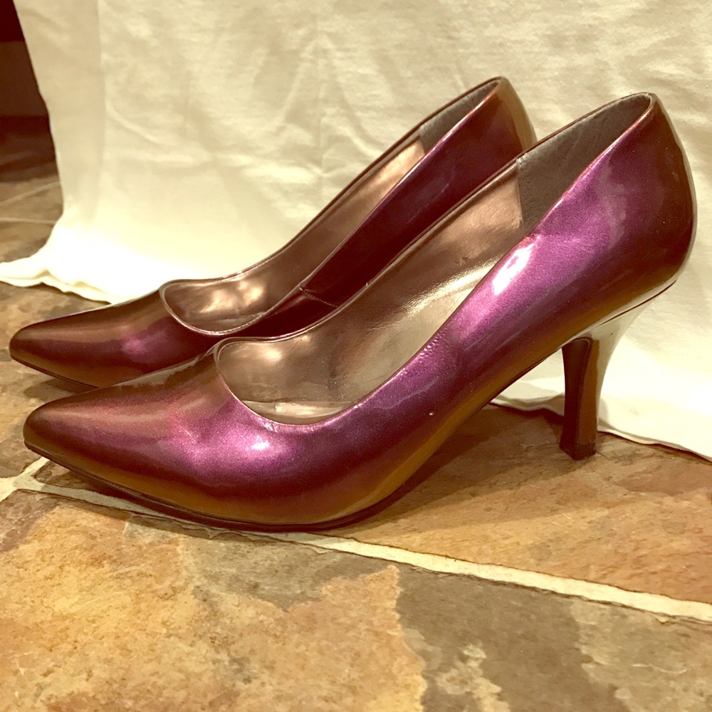 Metallic purple pumps