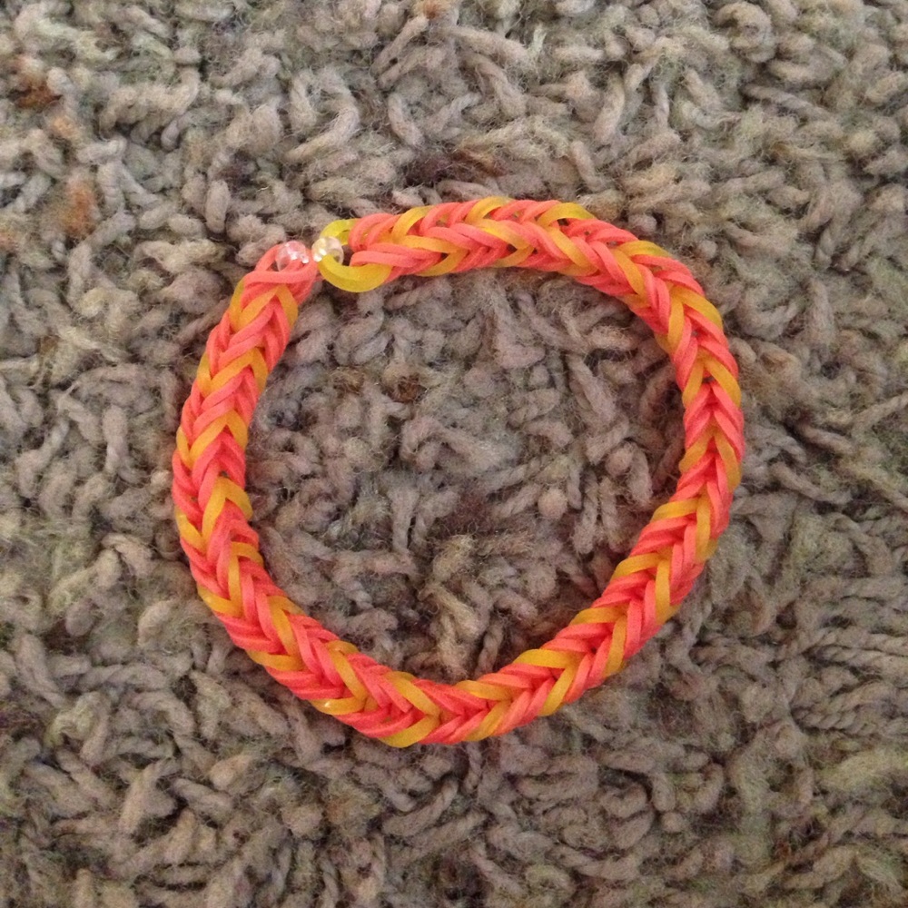 CREATE YOUR OWN fishtail bracelet!!