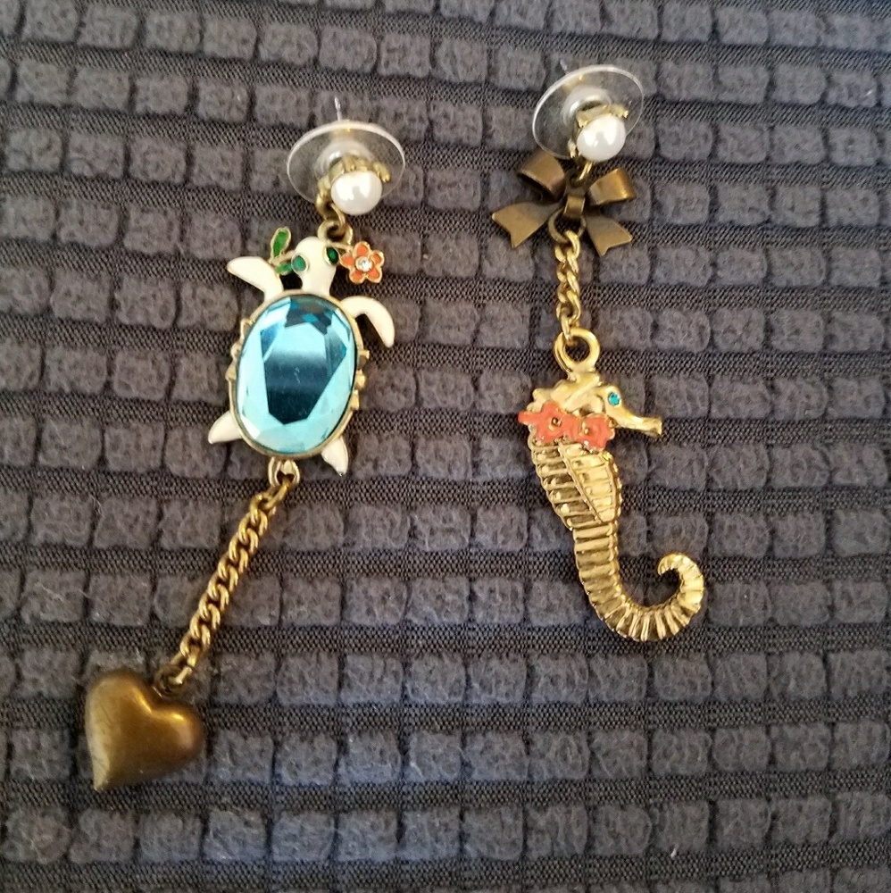 Betsey Johnson sea horse/sea turtle earrings