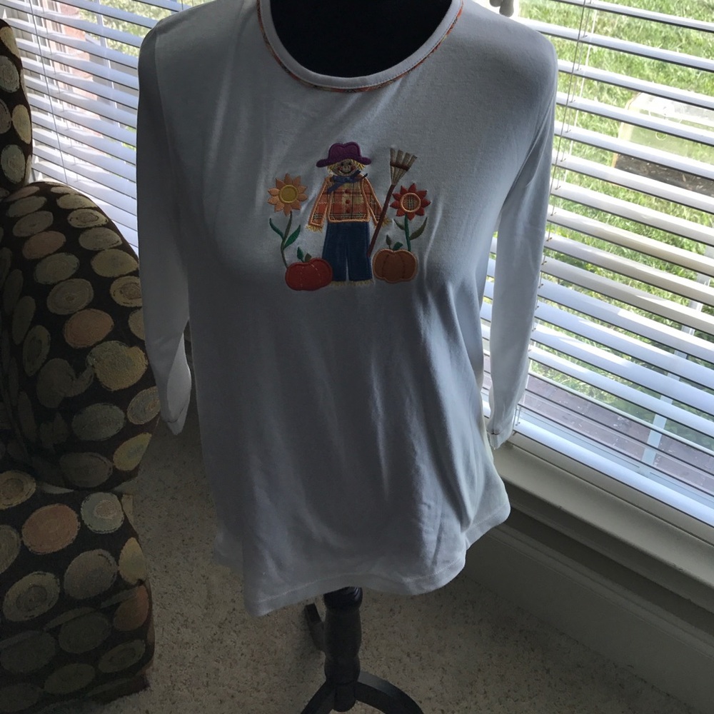 NWT Studio Treat Scarecrow Top