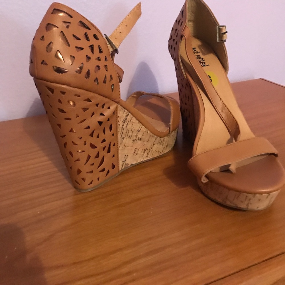Wedges. - Picture 2 of 2