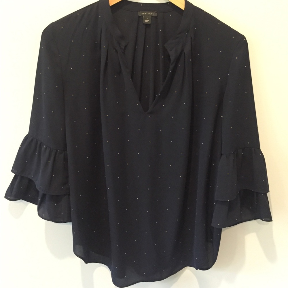 Ann taylor ruffle sleeve top in navy