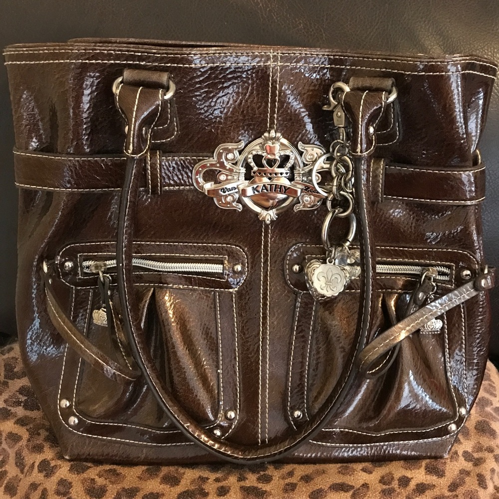 Kathy Van Zeeland in Brown