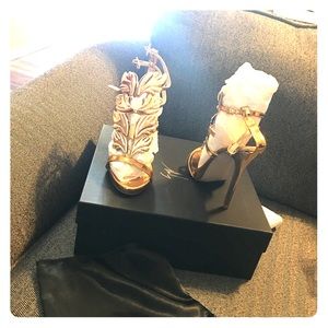 Gold giuseppe zanotti