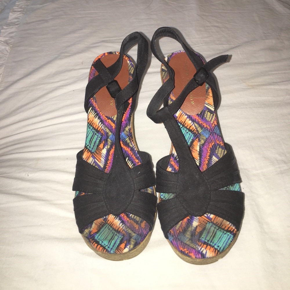 Black Wedges Target