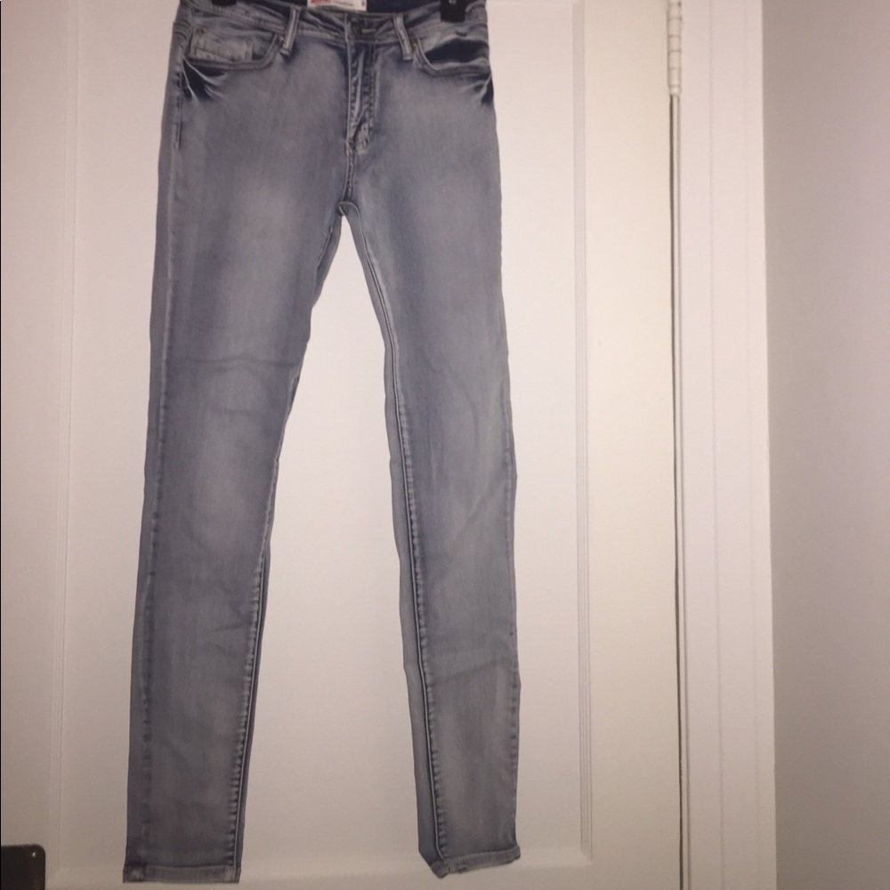 Skinny jeans