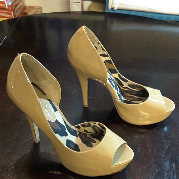 Tan 7B Jessica Simpson 4" Heels Used - Picture 2 of 7
