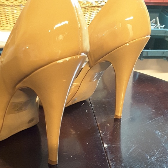 Tan 7B Jessica Simpson 4" Heels Used - Picture 5 of 7