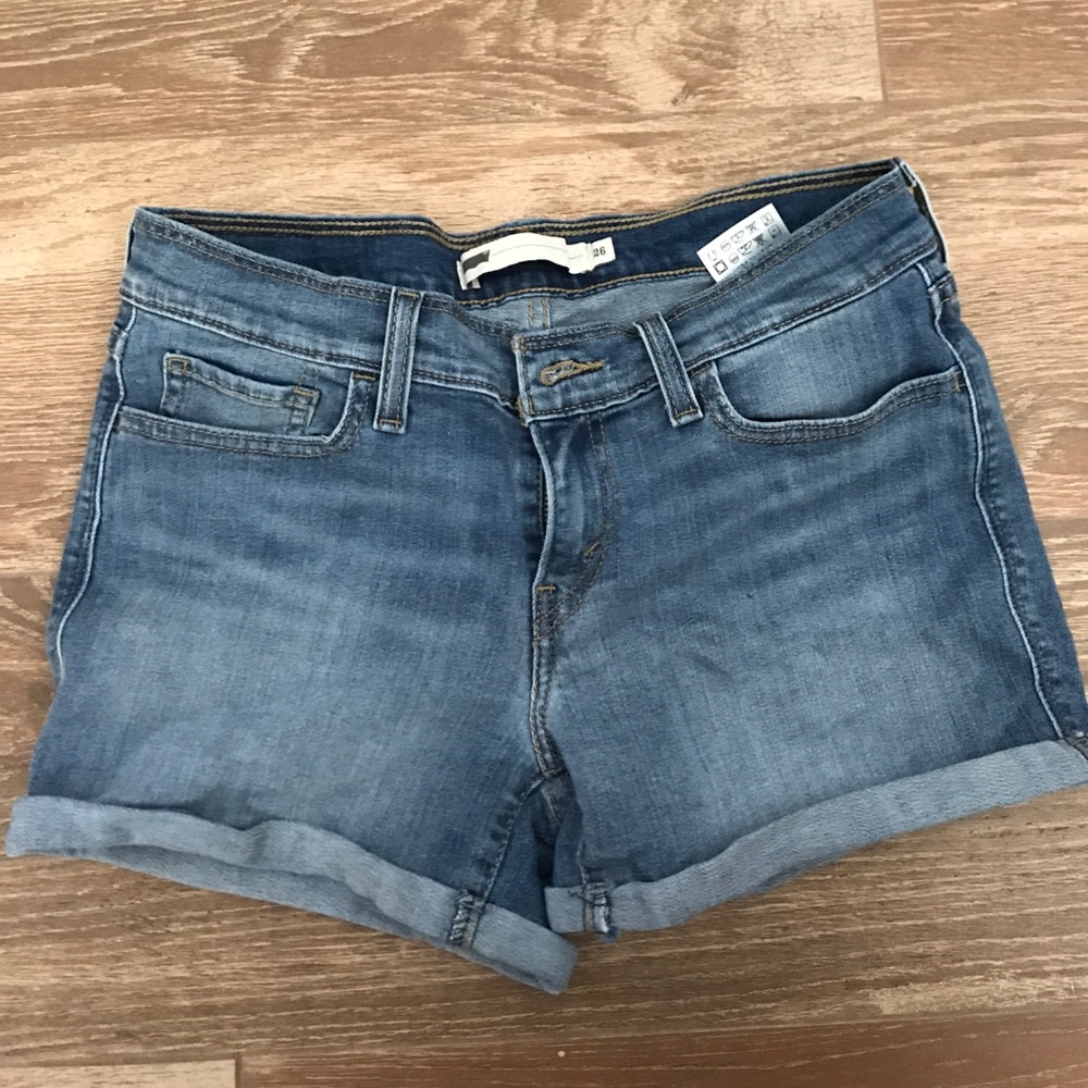 Levi shorts