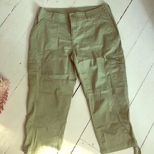 Faded Glory size 8 Olive capris. Super comfortable