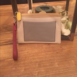 ⭐️ COACH WRISTLET ⭐️