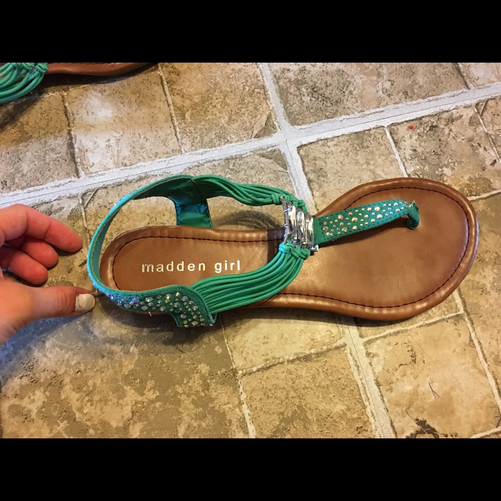 Sandals - Picture 2 of 2