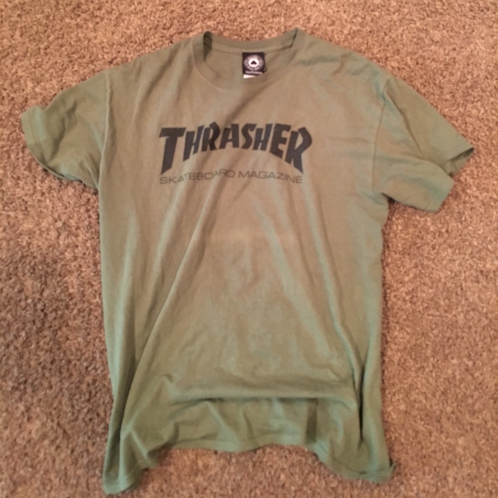 Army green thrasher tee