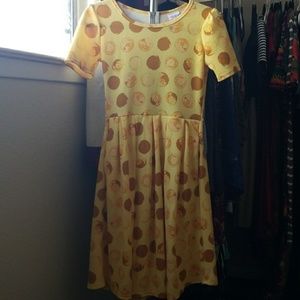 Sunshine colored lularoe Amelia!