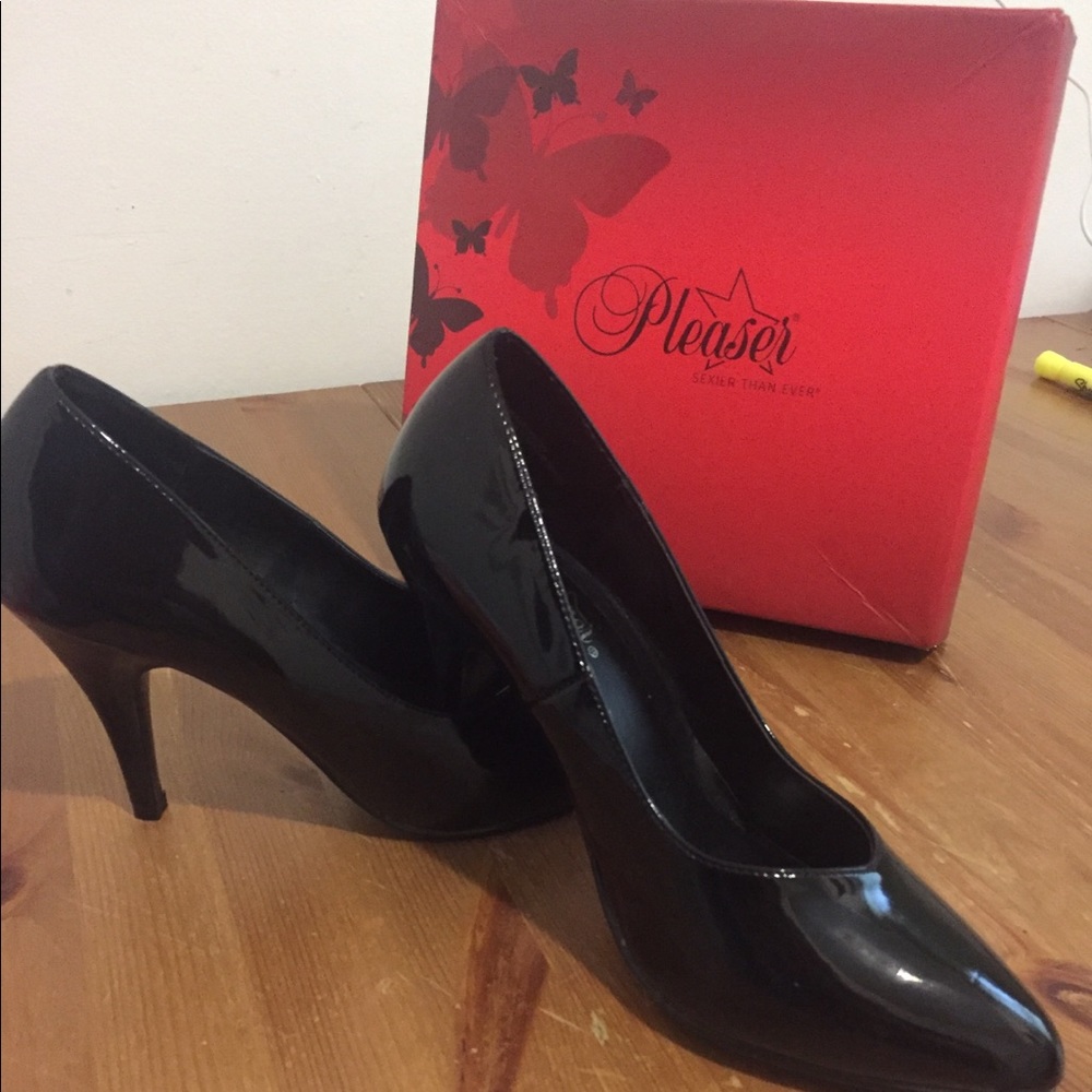 Black heels