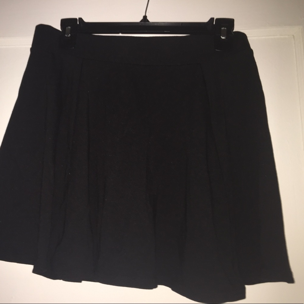 Flared black skirt