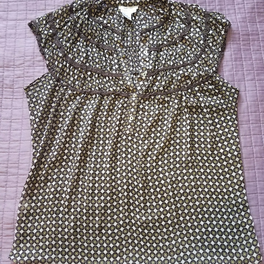 Sophie Max sleeveless blouse