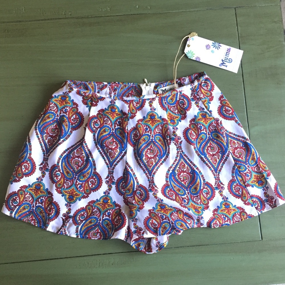 Show Me Your Mumu Shorts Size small