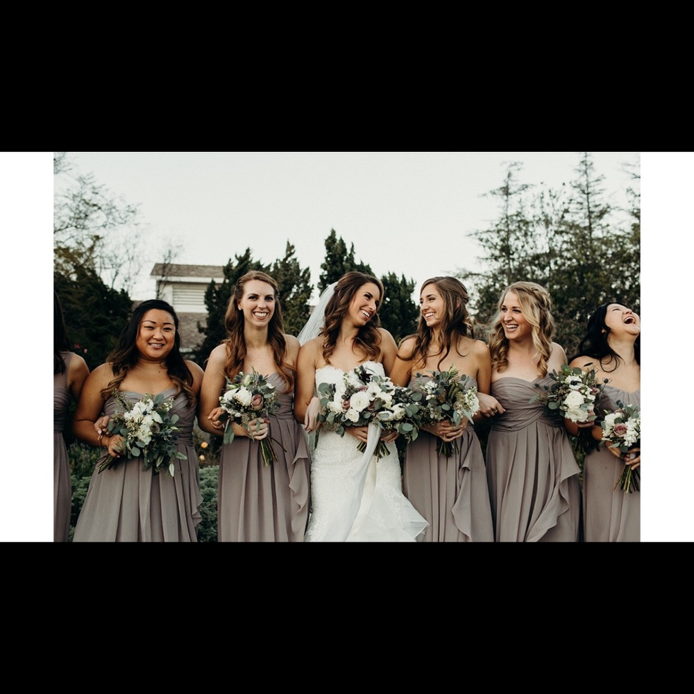 👰🏼David's Bridal Strapless Bridesmaid Dress.👰🏼