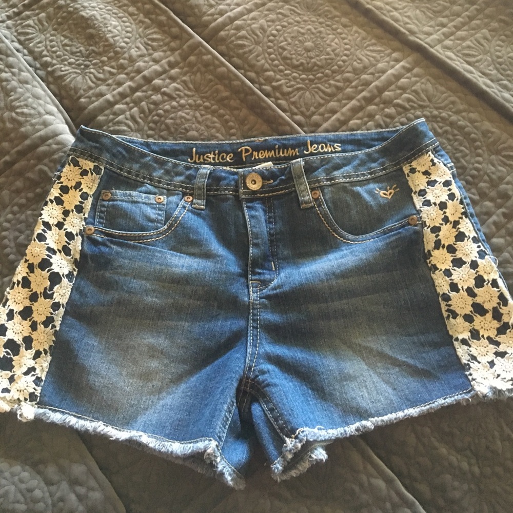 Justice Jean Shorts. Size 16 1/2. Like New