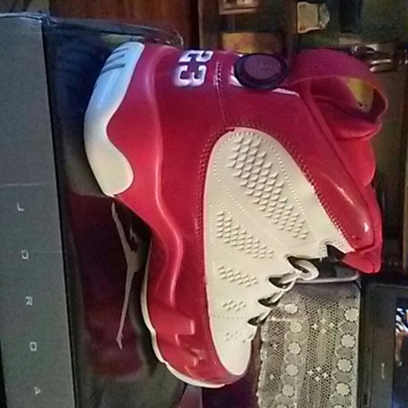 Air jordan retro 9 red & white deadstock - Picture 4 of 4
