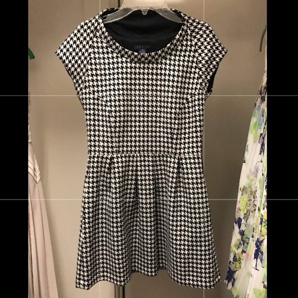 HAWKS Short Dress in Houndstooth