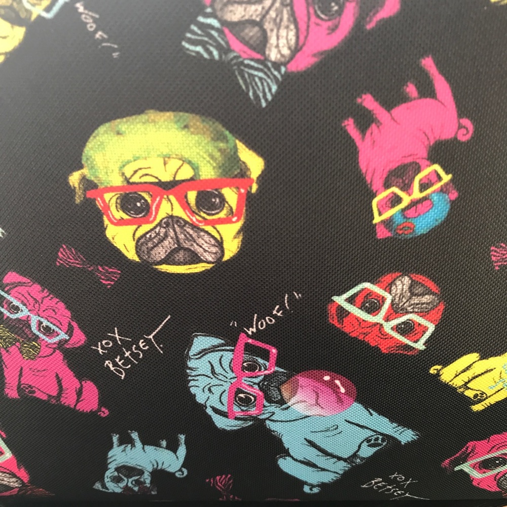 Betsey Johnson Pug Large Duffel Weekender Pom - Picture 5 of 8