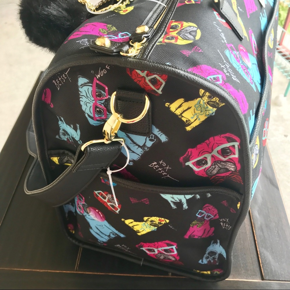 Betsey Johnson Pug Large Duffel Weekender Pom - Picture 6 of 8