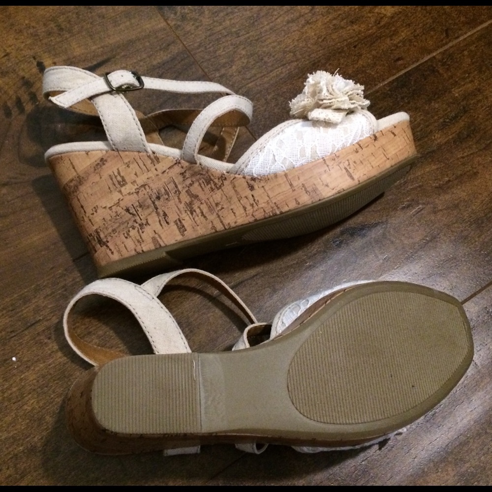 Ivory wedges - Picture 3 of 3