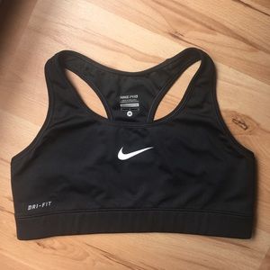 Nike Sports Bra (DRI-FIT)