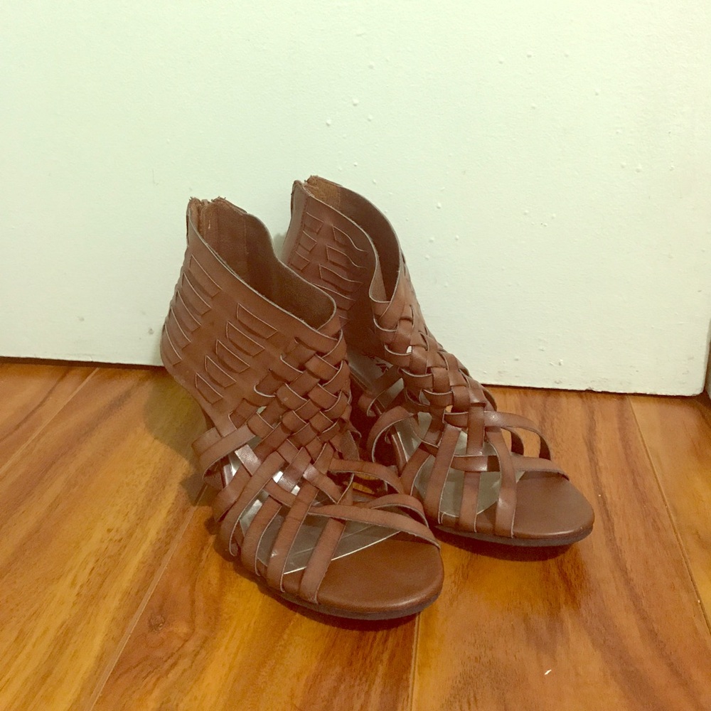 Brown strap wedges