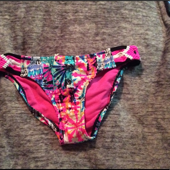 Jessica Simpson Firework macrame side hipster NWT - Picture 3 of 7