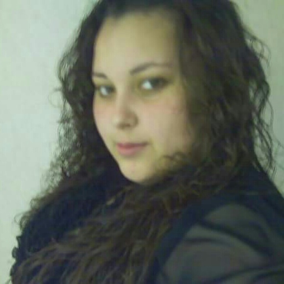 Meet your Posher, Melissa - Picture 1 of 1