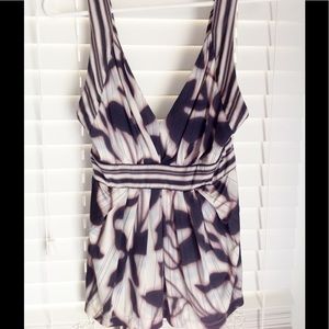 BCBGMAXAZRIA top with back waist tie