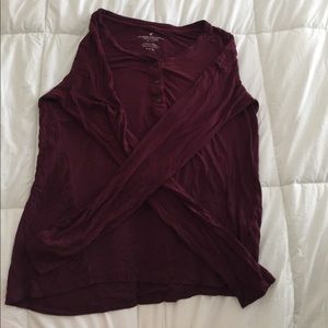 ⚡️3 FOR $20⚡️American Eagle Maroon Henley