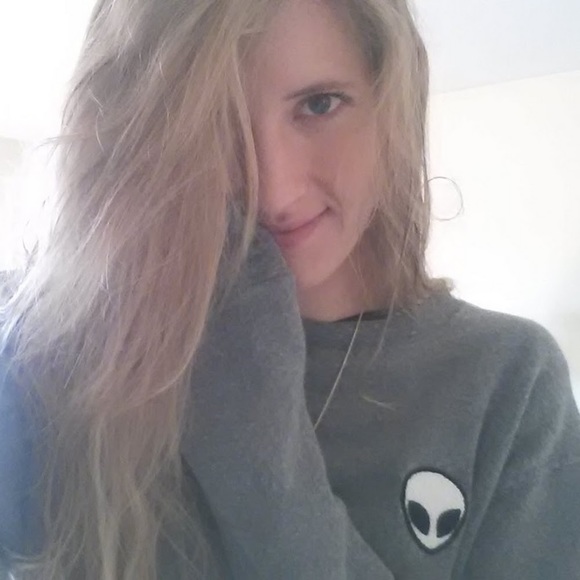 Meet your Posher, Alex - Picture 1 of 1