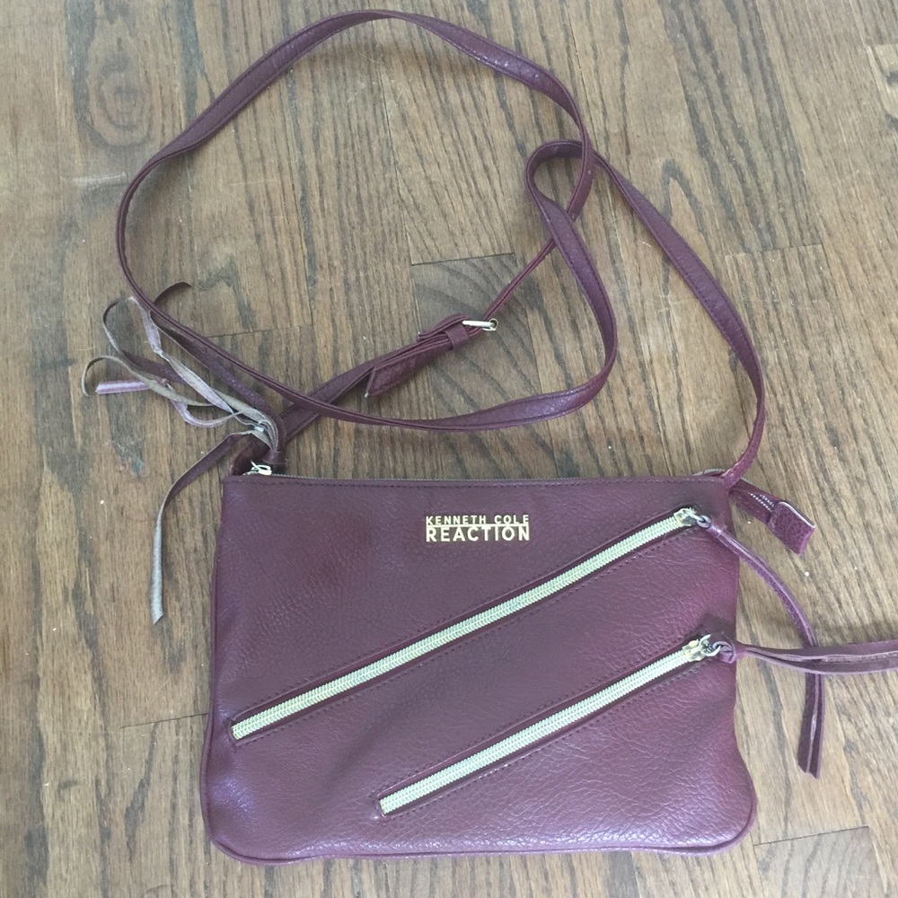 Kenneth Cole Reaction Crossbody Bag