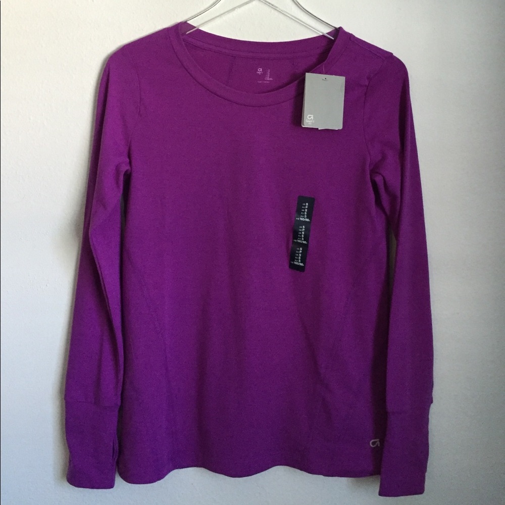 BRAND NEW W/TAGS - GapFIT Long Sleeve