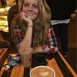 Meet your Posher, Amy